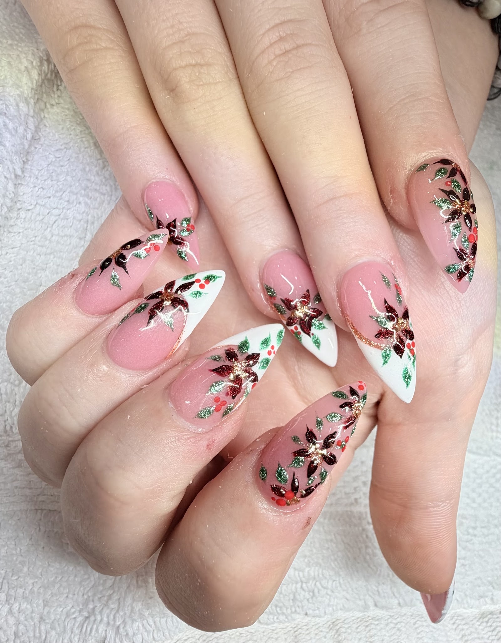 V & N Nails Spa nail photo 2